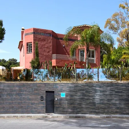 بيت للعطل Sunstay La Colina توريمولينوس