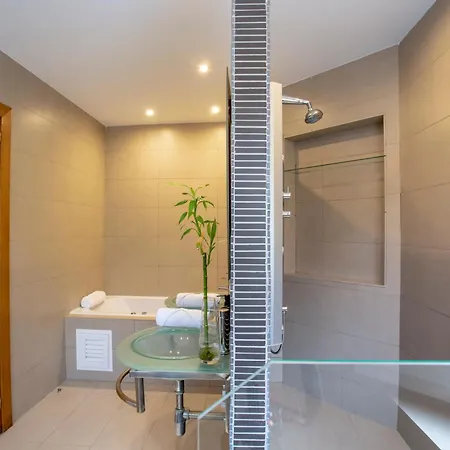 בית נופש Sunstay La Colina *