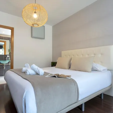 Sunstay La Colina Feriehus *