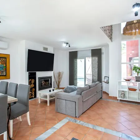 Sunstay La Colina Торремолинос